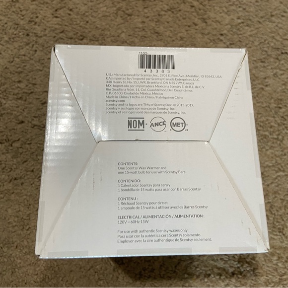 Scentsy Spooky House Mini Wax Warmer Nightlight Halloween Plug-in RETIRED 2017 - Picture 2 of 11